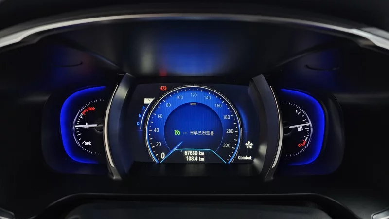 Renault SM6