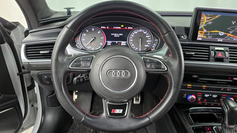 Audi S7