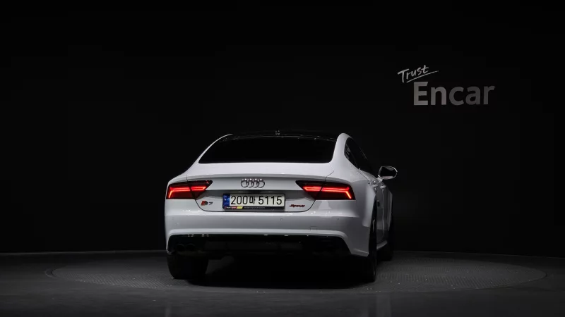 Audi S7