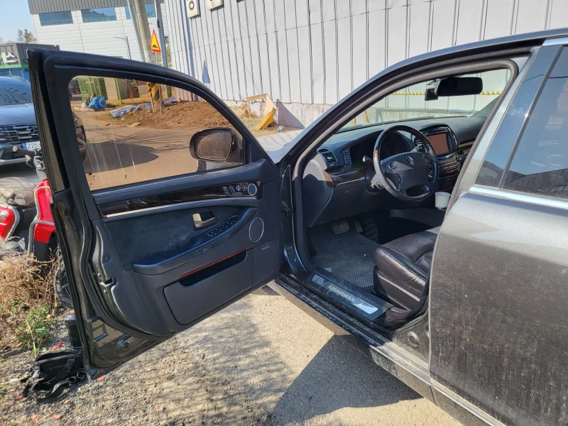 SsangYong Chairman W