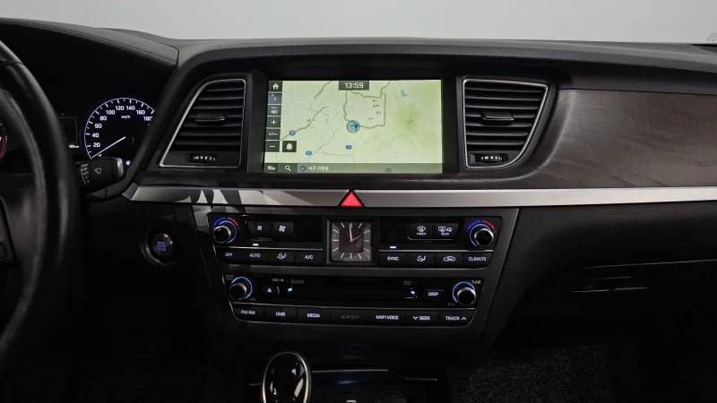 Hyundai Genesis