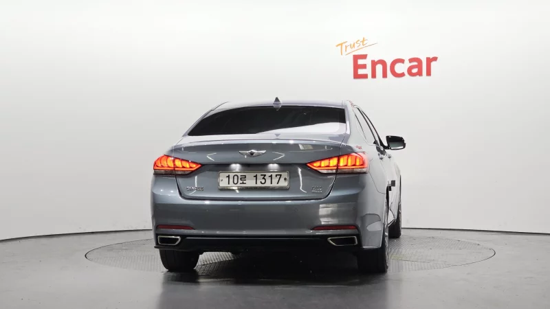 Hyundai Genesis