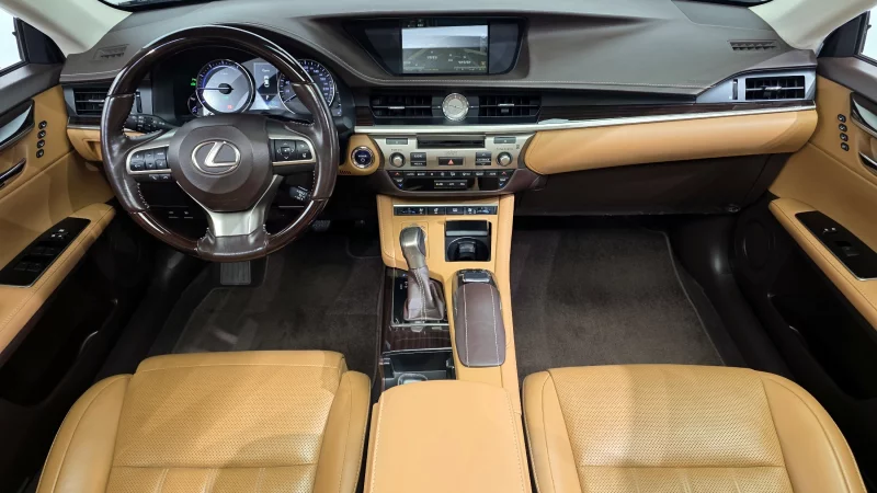 Lexus ES300h