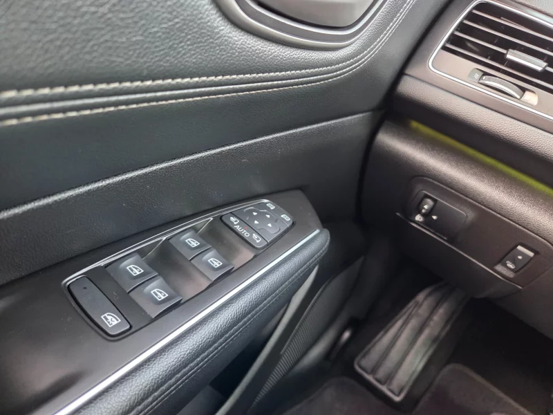 Renault SM6