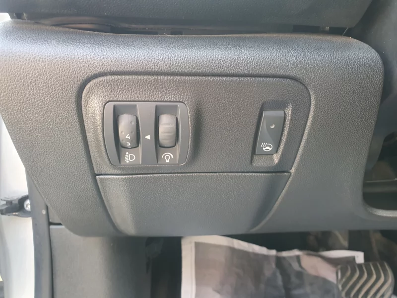 Renault SM6