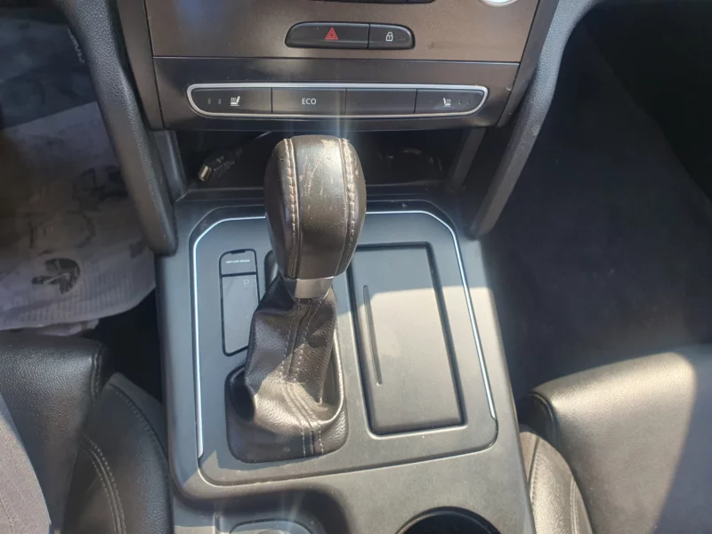 Renault SM6