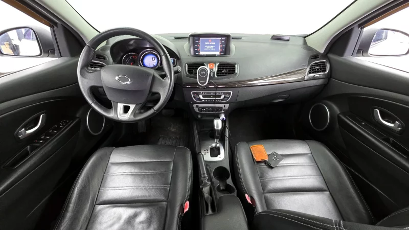 Renault SM3