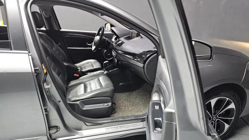 Renault SM3