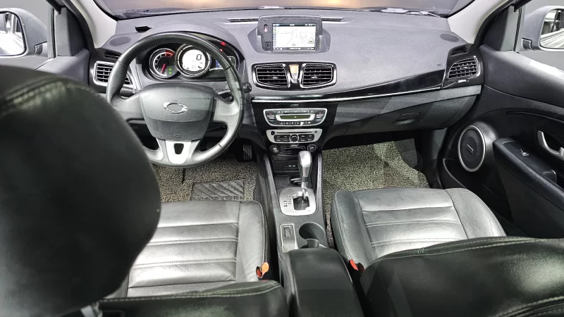 Renault SM3