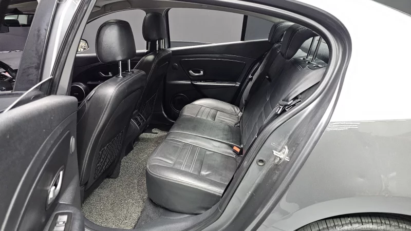 Renault SM3