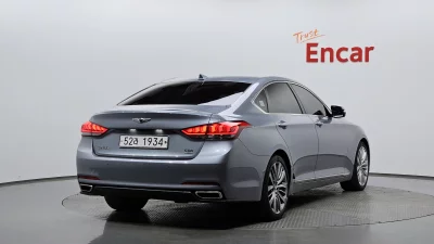 Hyundai Genesis