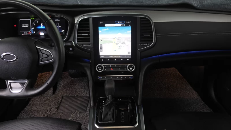Renault SM6