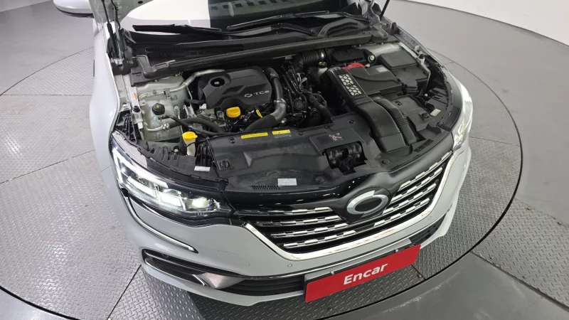 Renault SM6