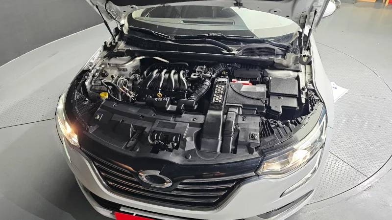 Renault SM6