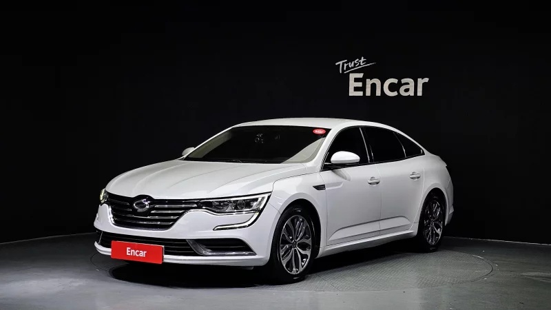 Renault SM6