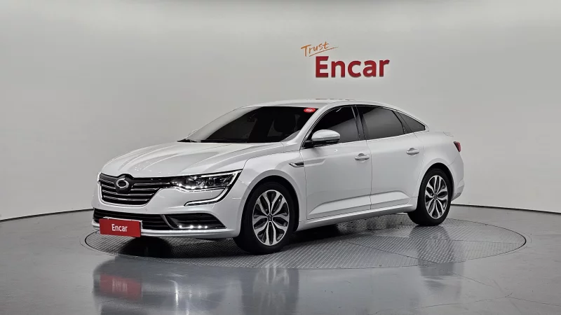Renault SM6
