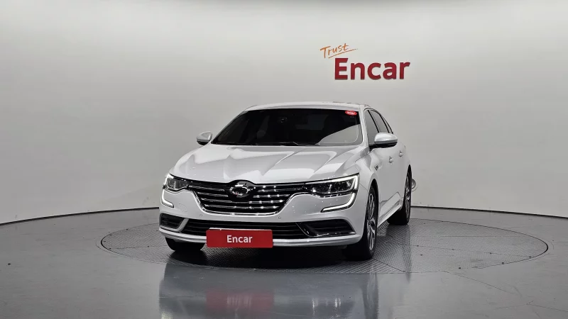 Renault SM6