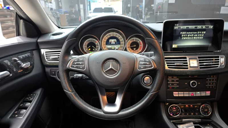 Mercedes-Benz CLS-Class