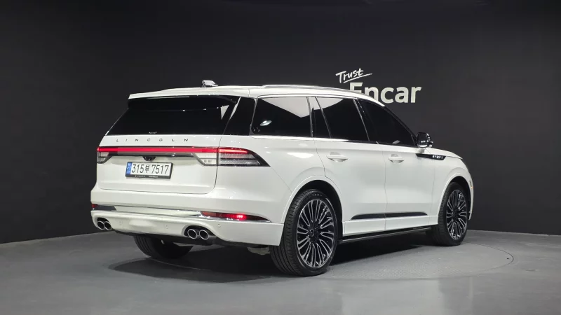 Lincoln Aviator