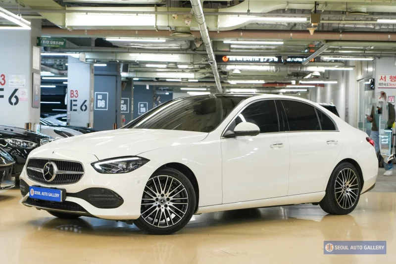 Mercedes-Benz C-Class