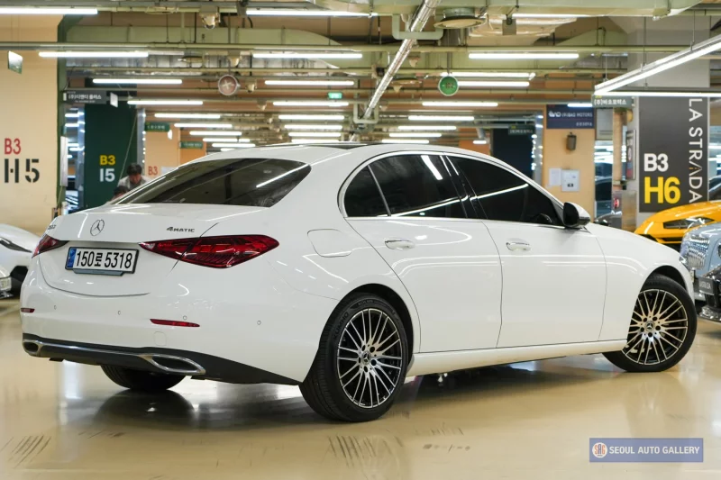 Mercedes-Benz C-Class