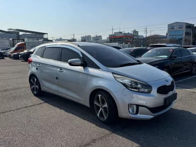 Kia Carens