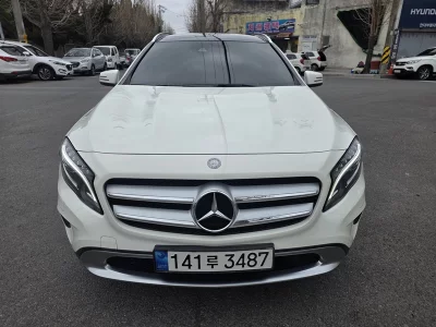 Mercedes-Benz GLA-Class