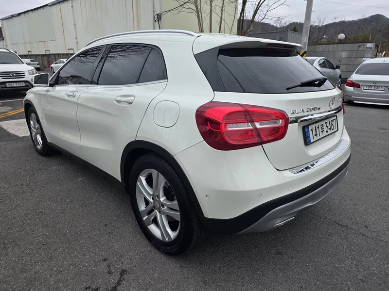 Mercedes-Benz GLA-Class