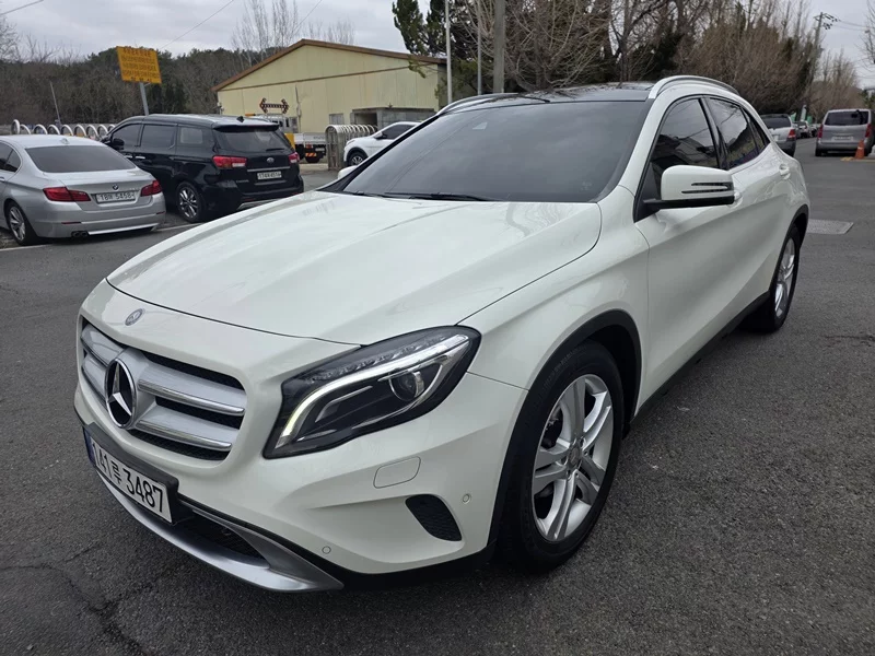 Mercedes-Benz GLA-Class