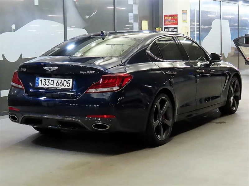 Genesis G70