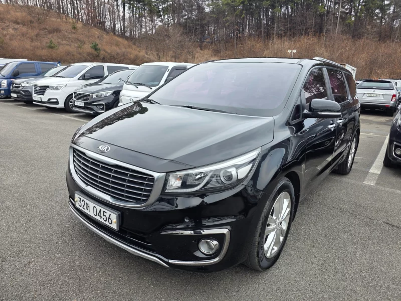 Kia Carnival