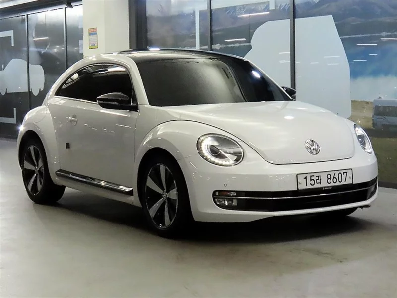 Volkswagen BEETLE