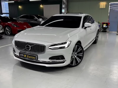 Volvo S90