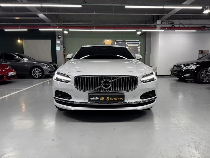 Volvo S90