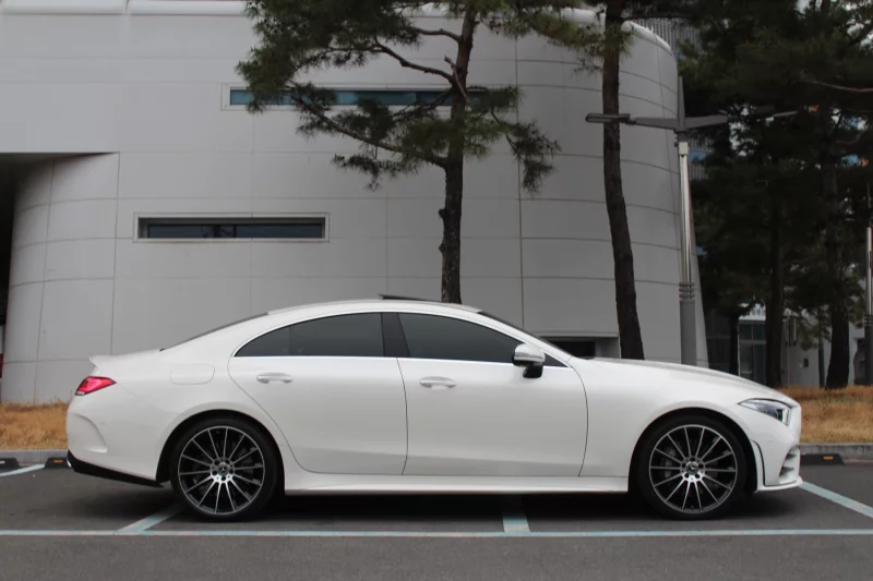 Mercedes-Benz CLS-Class