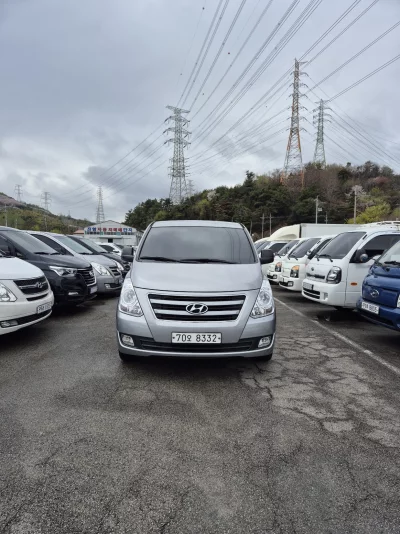 Hyundai Grand Starex