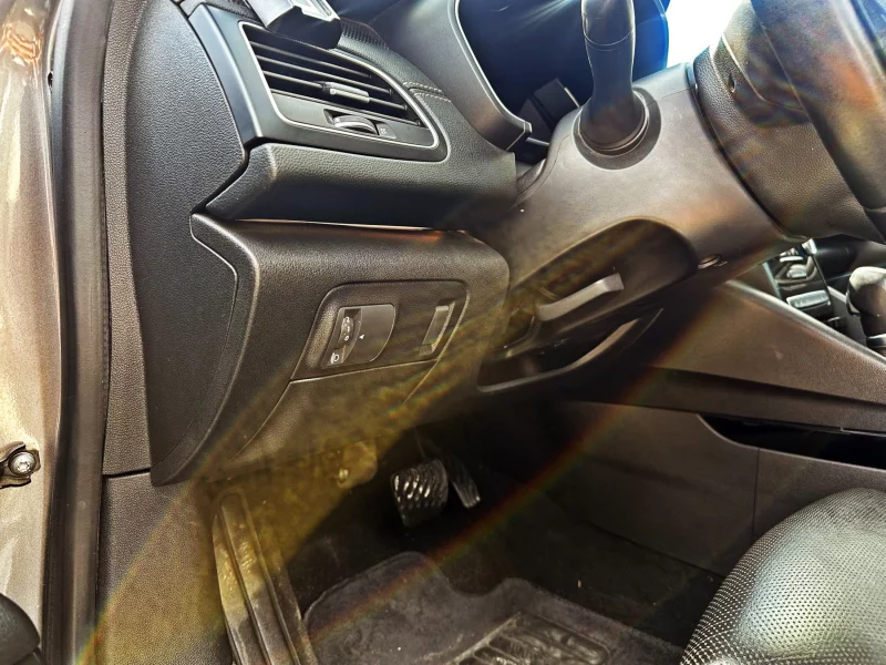 Renault SM6