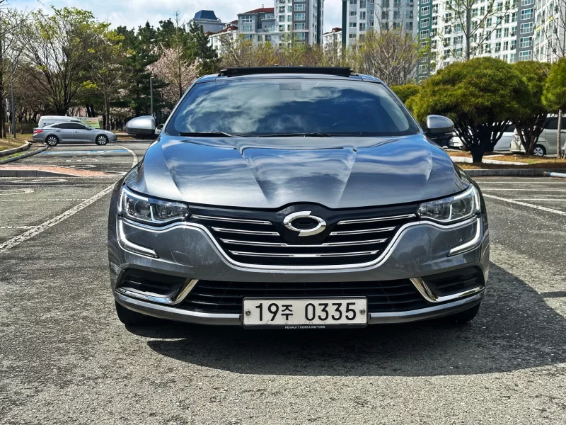 Renault SM6