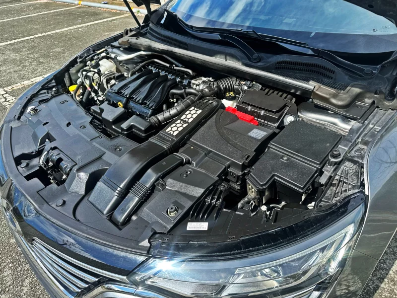Renault SM6