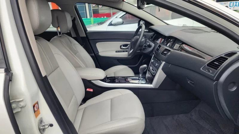 Renault SM5