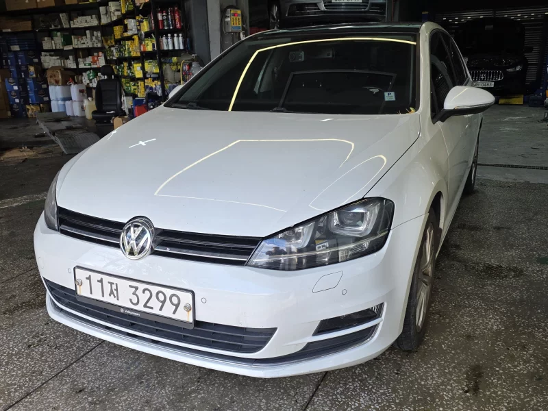 Volkswagen GOLF