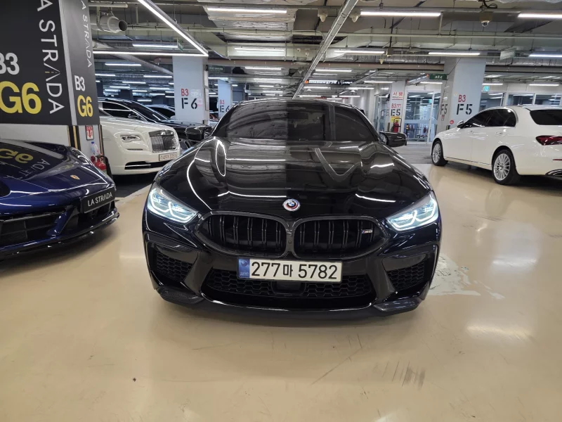 BMW M8