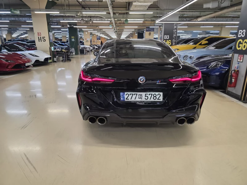 BMW M8