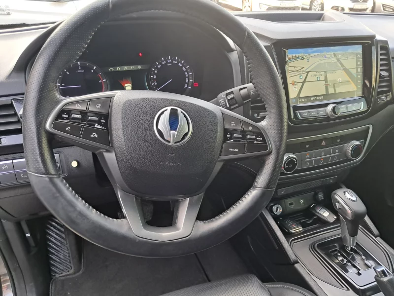 SsangYong Rexton Sports