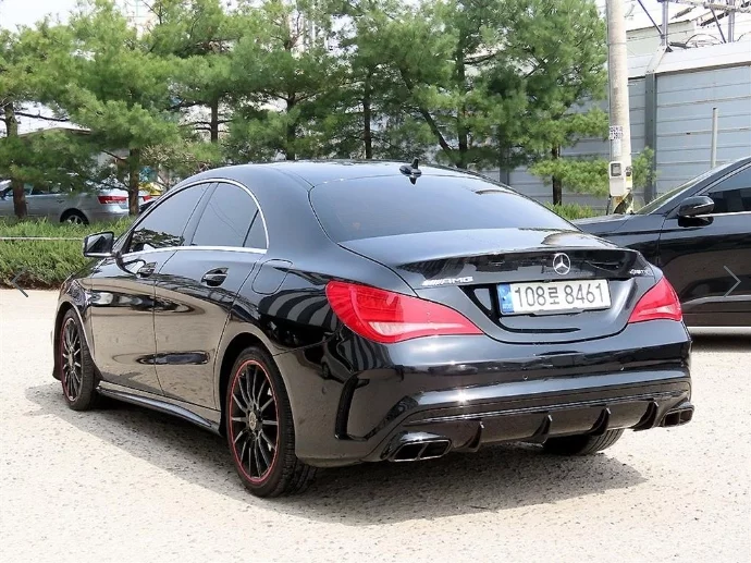 Mercedes-Benz CLA-Class
