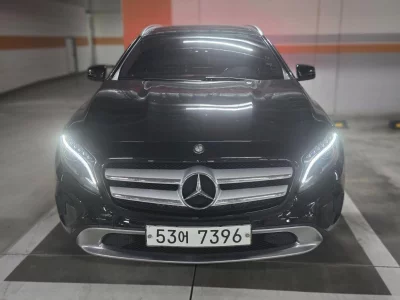 Mercedes-Benz GLA-Class