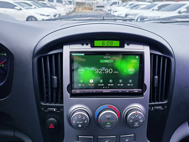 Hyundai Grand Starex