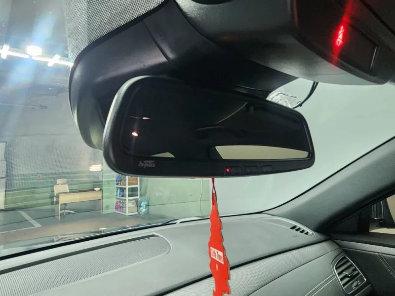 Renault SM6