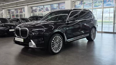 BMW X7