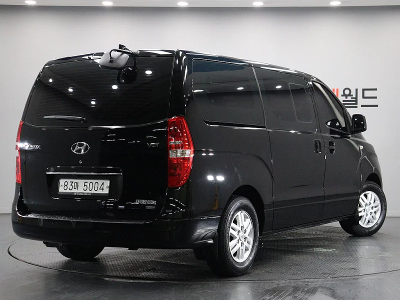 Hyundai Grand Starex